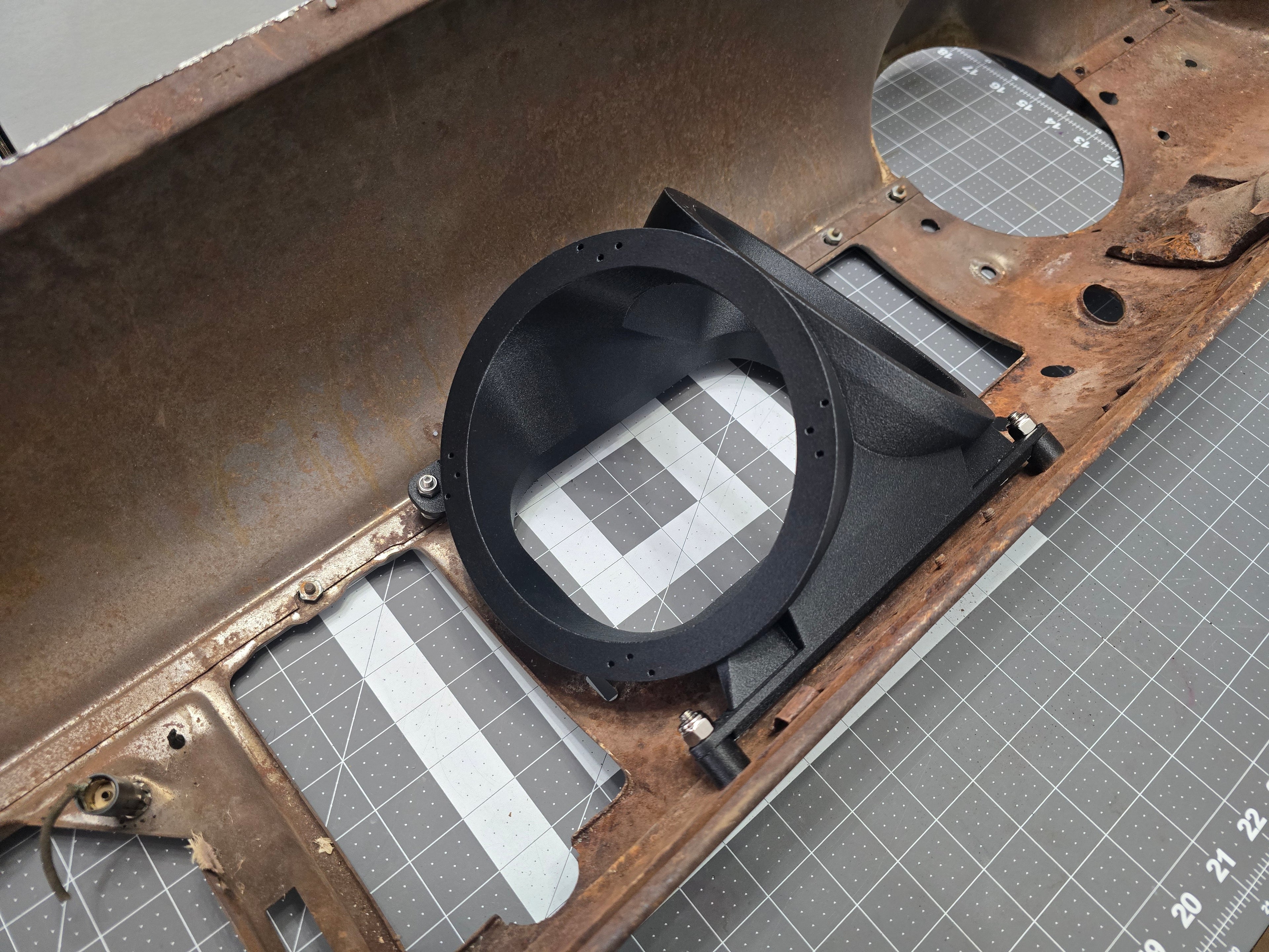 1949-1950 Dash Speaker Adapter for Dual 6.75" Speakers