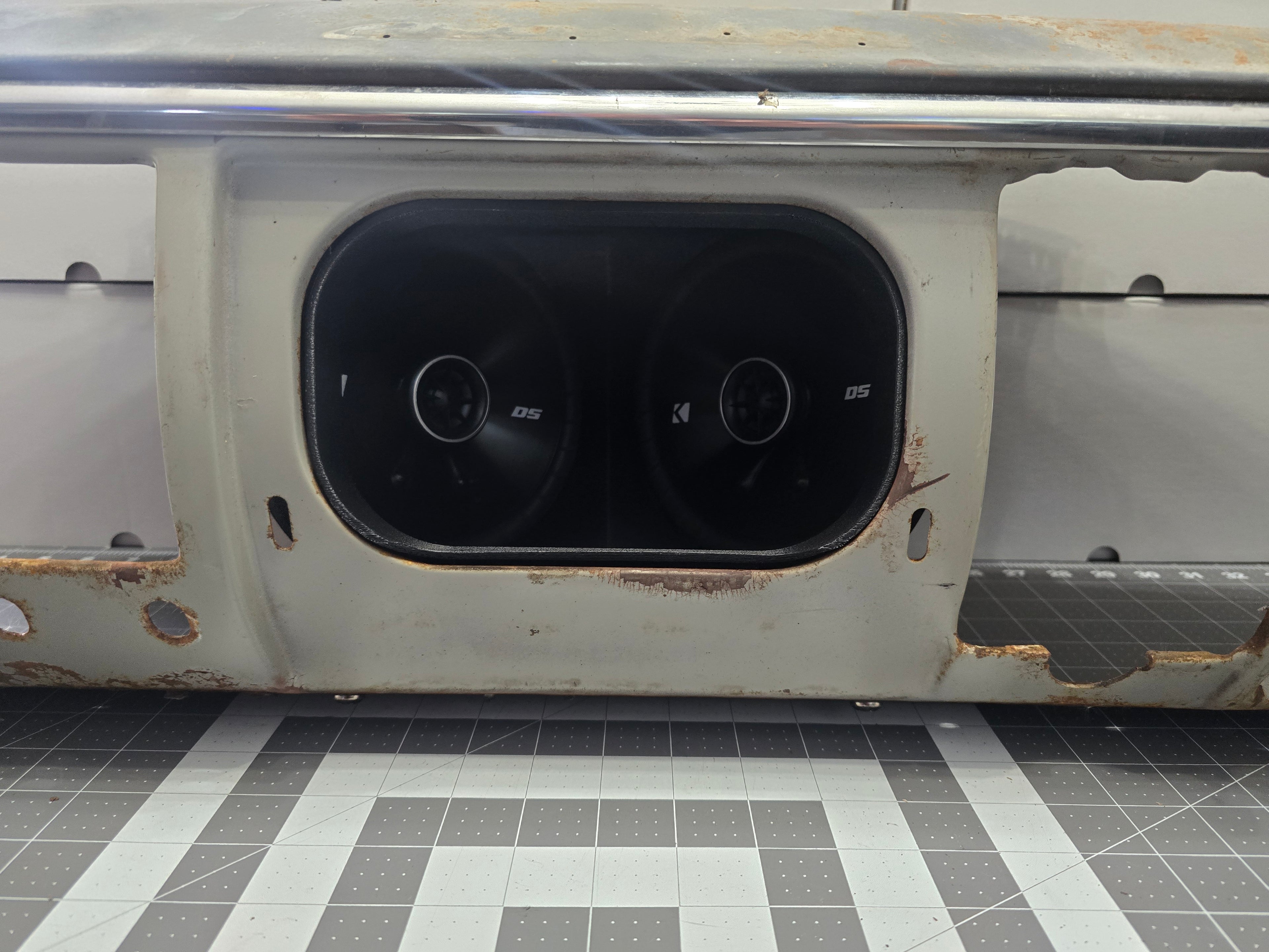 1949-1950 Dash Speaker Adapter for Dual 6.75" Speakers