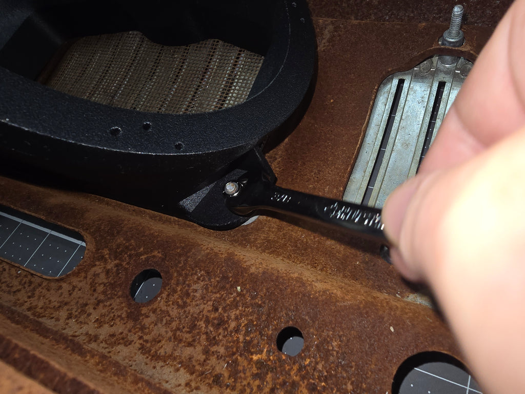 1951-1952 Dash Speaker Adapter for Dual 6.75" Speakers